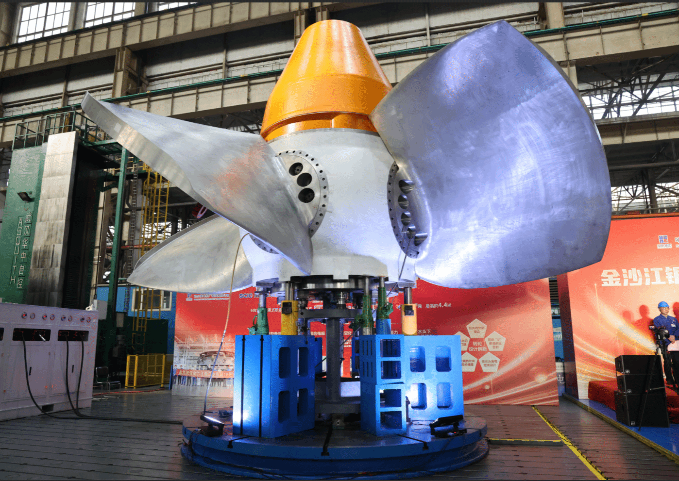 CD05CF86378461F0532CC5F88E0_BAC4713D_8CD50